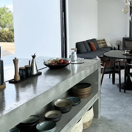 Casa Pavone * 카로비그노
